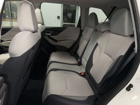 Used 2023 Subaru Forester Premium AWD/4WD image 17