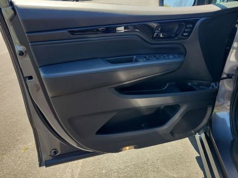 Used 2024 Honda Odyssey Touring image 39