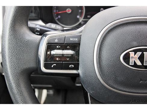 Used 2021 Kia Sorento LX FWD image 19