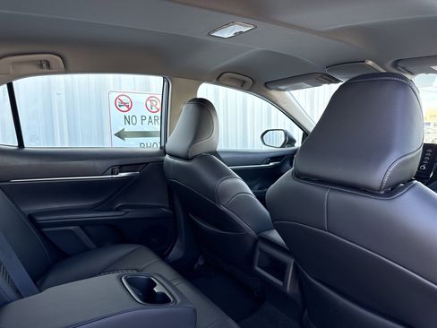 Used 2023 Toyota Camry SE image 42
