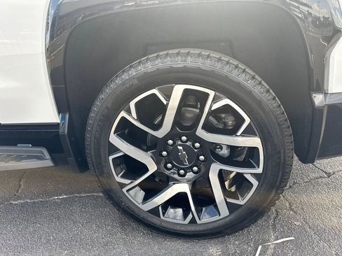 New 2024 Chevrolet Silverado EV RST AWD/4WD image 20