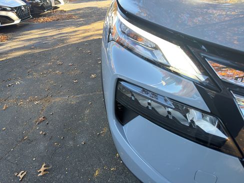 New 2026 Nissan Rogue SV image 10