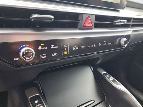 New 2025 Kia Sorento EX image 19