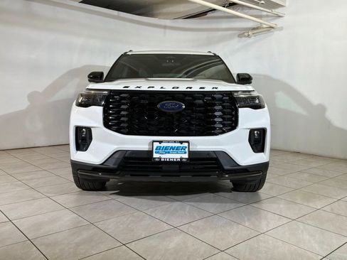 Used 2025 Ford Explorer ST-Line w/ ST-Line Street Pack image 24