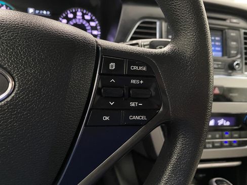 Used 2016 Hyundai Sonata SE FWD image 16