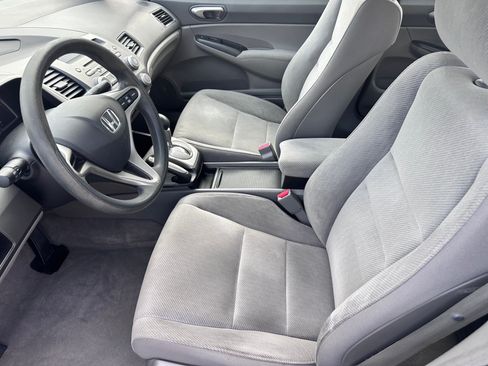 Used 2010 Honda Civic LX image 5