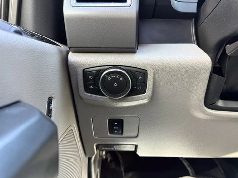 Used 2017 Ford F250 XLT w/ XLT Value Package image 20