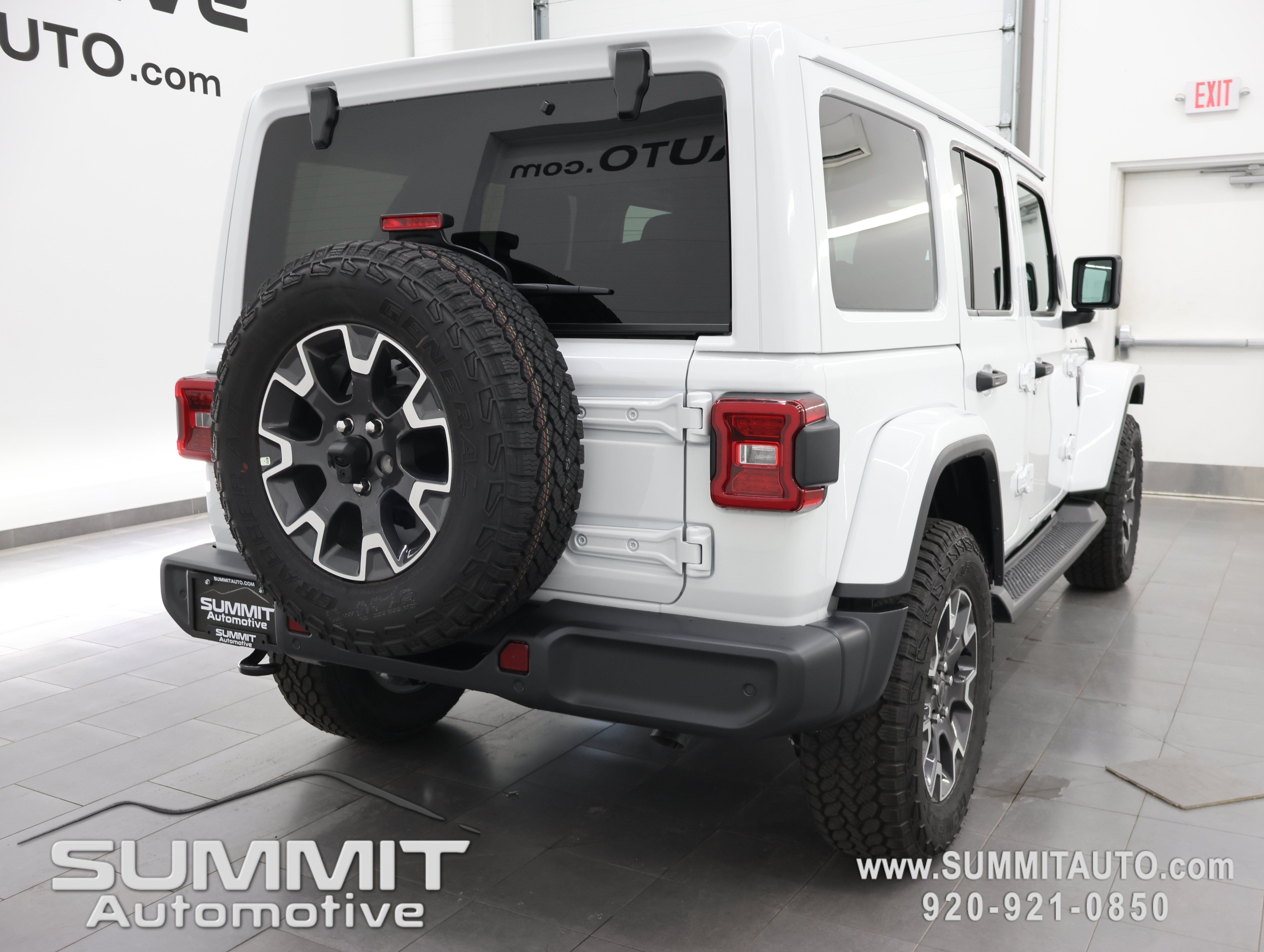 New 2027 Jeep Wrangler Unlimited Sahara AWD/4WD image 4
