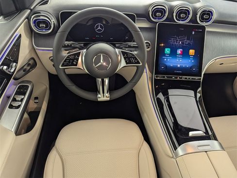 New 2026 Mercedes-Benz GLC 300 image 9