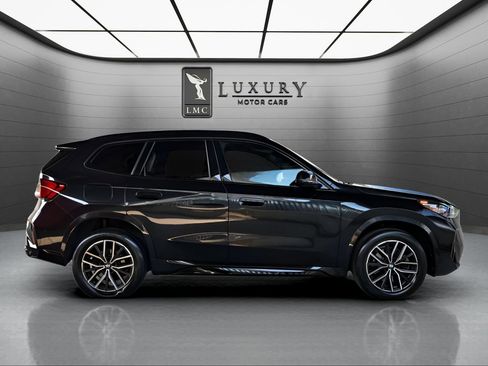 Used 2023 BMW X1 xDrive28i w/ M Sport Package image 9