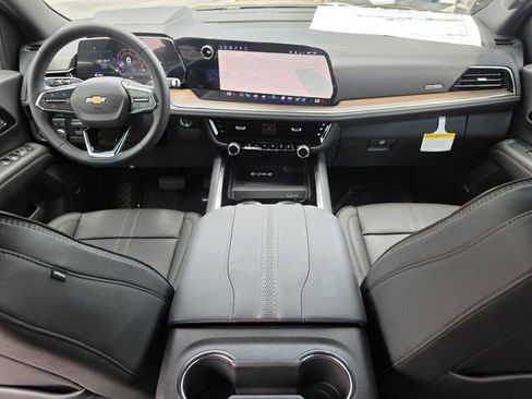 New 2026 Chevrolet Suburban High Country image 15