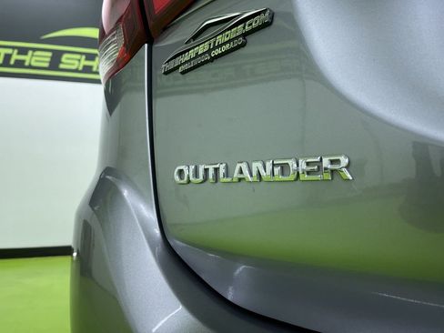 Used 2020 Mitsubishi Outlander SE image 13