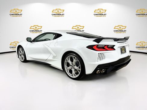 Used 2022 Chevrolet Corvette Stingray Premium Cpe w/ Z51 Performance Package RWD image 6