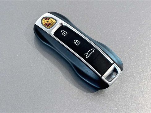 Used 2026 Porsche 911 Carrera T RWD image 35