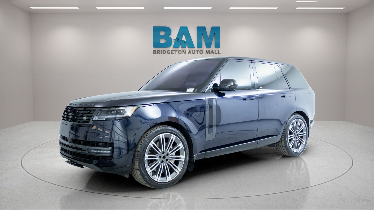 Used 2023 Land Rover Range Rover SE AWD/4WD image 3