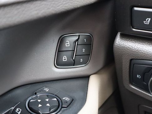 Used 2020 Ford Expedition Limited image 35