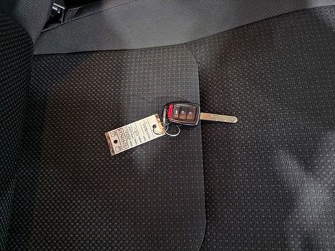 Used 2022 Honda HR-V Sport image 9