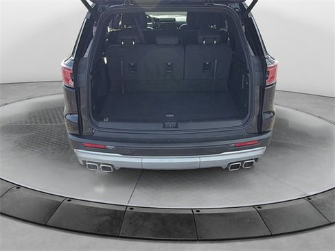 Used 2025 GMC Acadia Elevation image 21