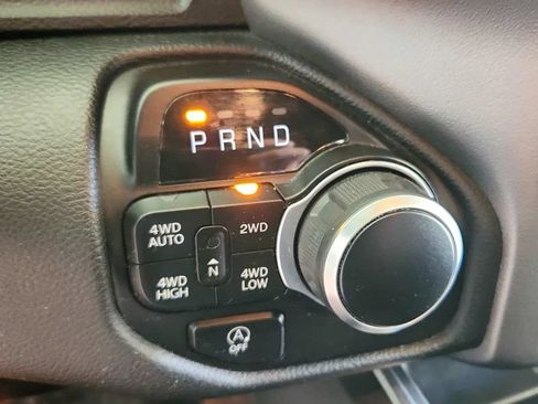 Used 2022 RAM 1500 Big Horn AWD/4WD image 22