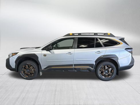 Used 2025 Subaru Outback Wilderness AWD/4WD image 4