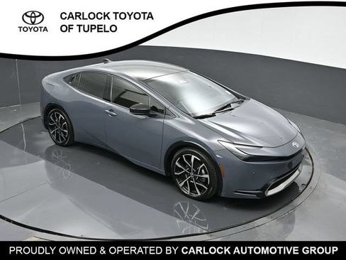 Used 2025 Toyota Prius Plug-In Hybrid FWD image 44
