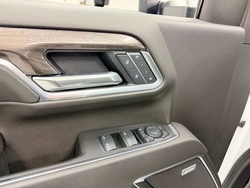 Certified 2025 Chevrolet Silverado 2500 LTZ w/ LTZ Plus Package image 24