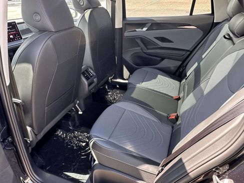 New 2026 Volkswagen Tiguan SE AWD/4WD image 8