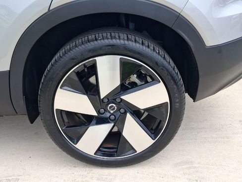Used 2023 Volvo C40 P8 Recharge Ultimate w/ Protection Package Premier AWD/4WD image 4