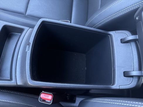 Used 2020 Kia Sportage S image 25