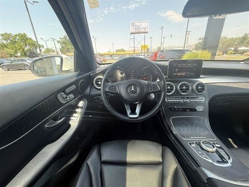 Used 2018 Mercedes-Benz GLC 300 4MATIC image 28