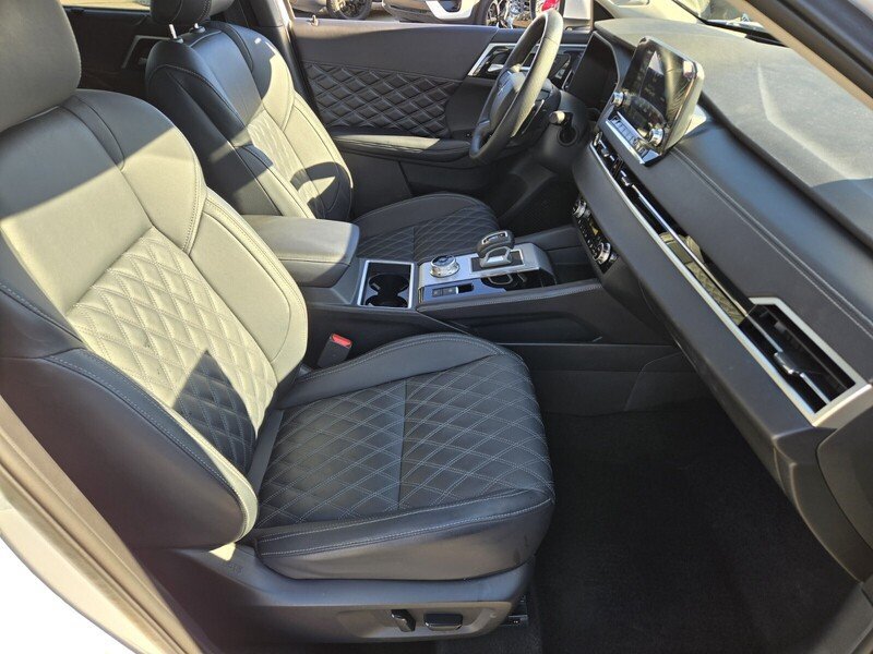 Used 2024 Mitsubishi Outlander SEL FWD image 16