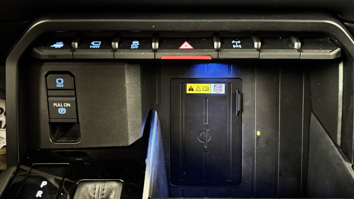Used 2023 Toyota Sequoia TRD Pro AWD/4WD image 28