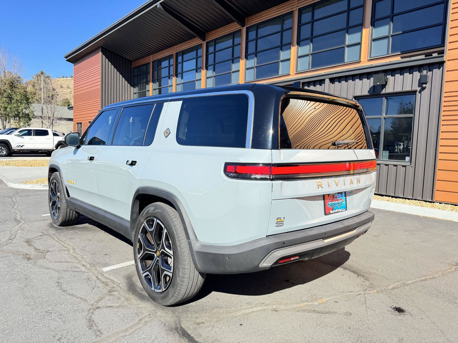 Used 2024 Rivian R1S Adventure Quad AWD/4WD image 3
