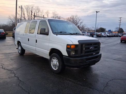 Used 2013 Ford E-150 and Econoline 150 w/ PWR Group image 3