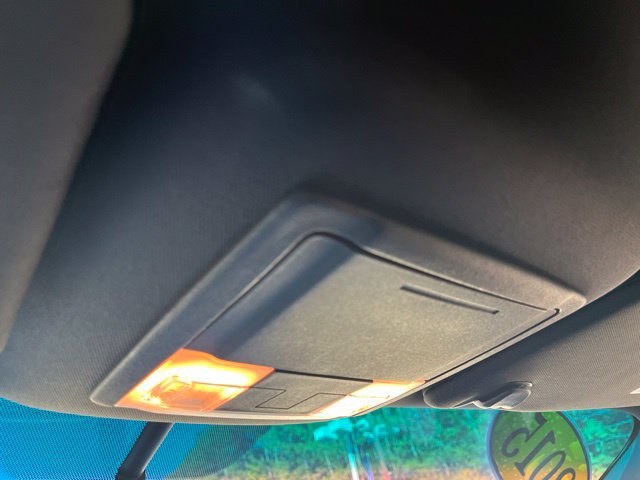 Used 2015 Ford Explorer XLT w/ Equipment Group 202A FWD image 30