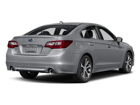 Used 2017 Subaru Legacy 2.5i Limited AWD/4WD image 2