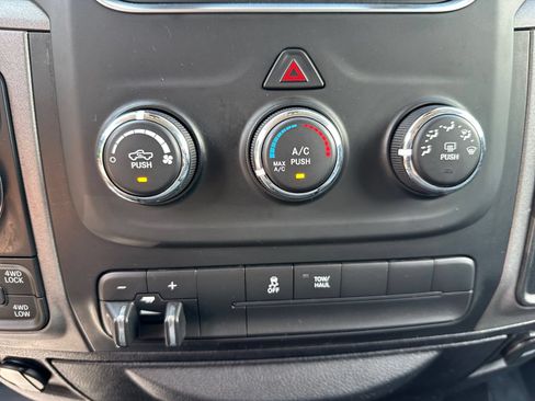 Used 2016 RAM 1500 Express AWD/4WD image 25