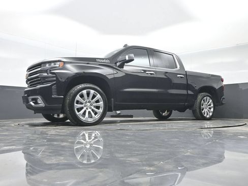 Used 2020 Chevrolet Silverado 1500 High Country w/ Technology Package AWD/4WD image 35