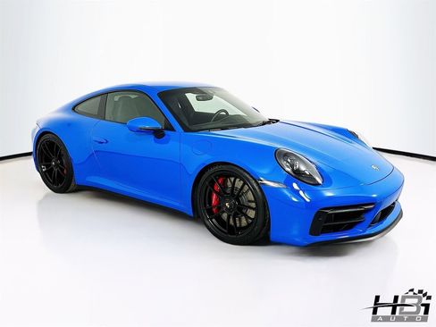 Used 2022 Porsche 911 Carrera GTS RWD image 4