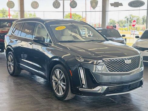 Used 2022 Cadillac XT6 Premium Luxury w/ Technology Package AWD/4WD image 1