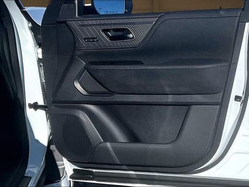 New 2026 INFINITI QX80 Autograph image 24