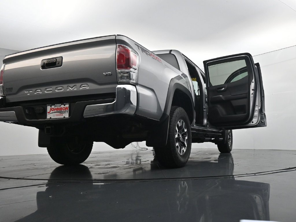 Used 2021 Toyota Tacoma TRD Off-Road AWD/4WD image 48