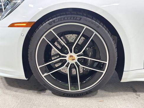 Certified 2026 Porsche 911 Carrera RWD image 39
