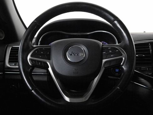 Used 2020 Jeep Grand Cherokee Limited image 29