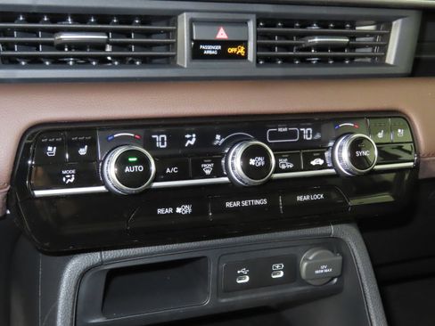 New 2026 Honda Pilot Elite image 32