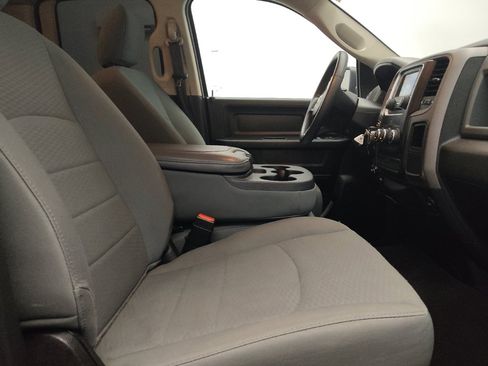 Used 2019 RAM 1500 Express RWD image 21