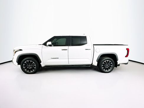 Used 2024 Toyota Tundra Limited w/ Power Package AWD/4WD image 4