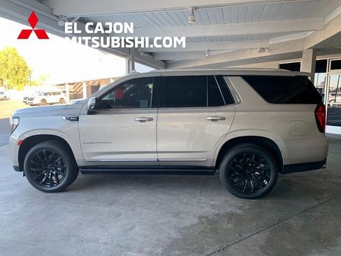 Used 2023 GMC Yukon Denali w/ Denali Reserve Package image 5