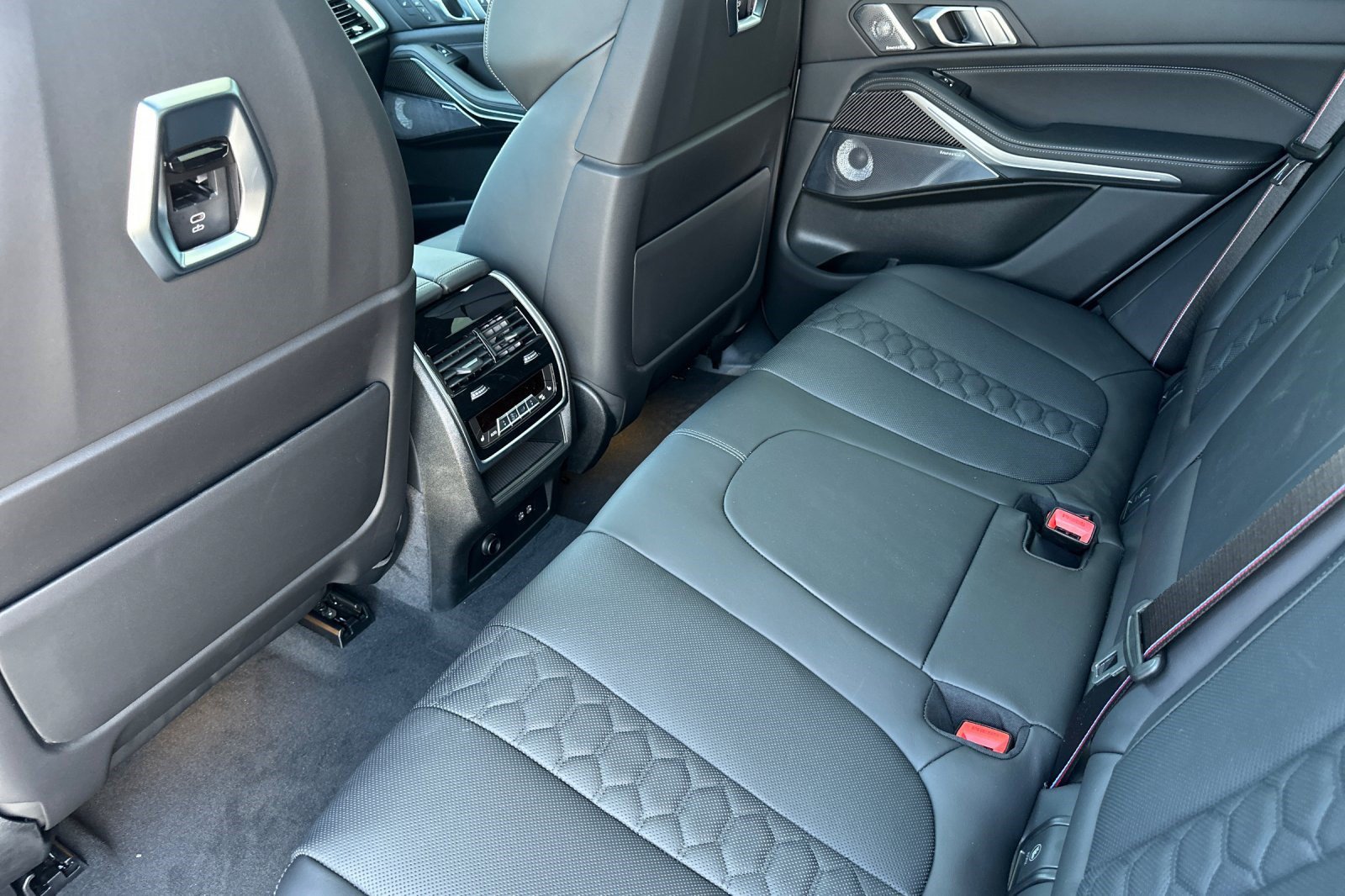 New 2026 BMW X5 M Competition w/ Executive Package AWD/4WD image 25