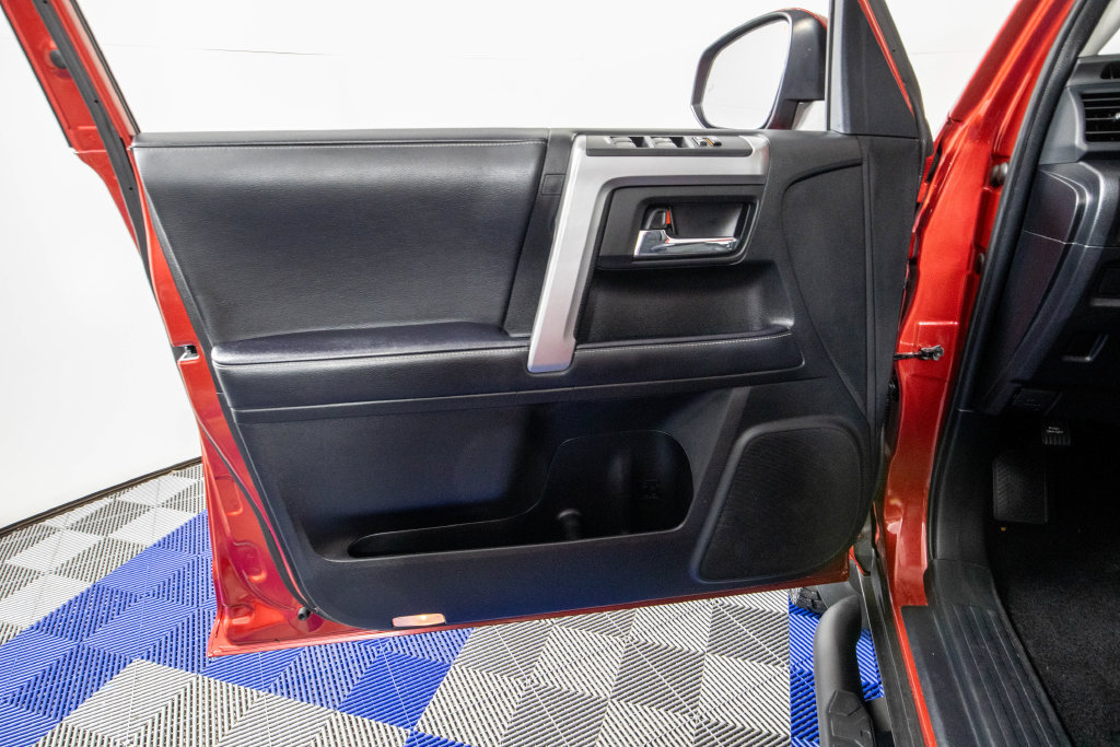 Used 2022 Toyota 4Runner SR5 Premium w/ Moonroof Package RWD image 14